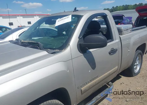 2008 Chevrolet Silverado 1500 Lt1 z USA, uszkodzony, nr VIN 1GCEC14028Z323695